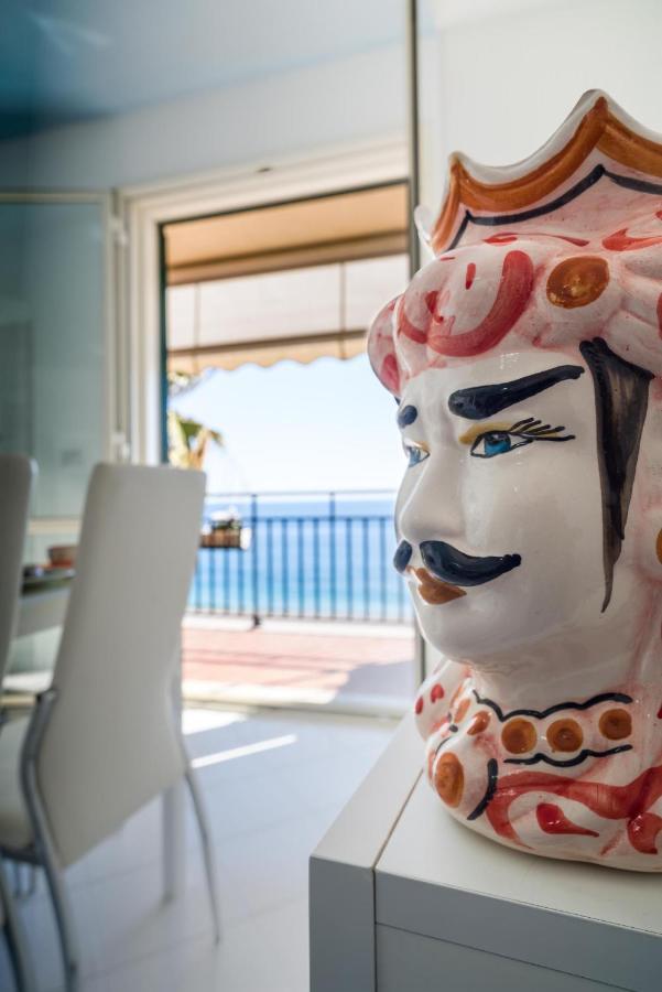 Apartmán Loft Balcone Sul Mare Letojanni Exteriér fotografie
